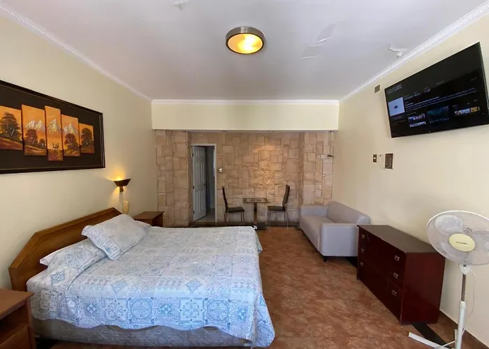 Olicar Hotel